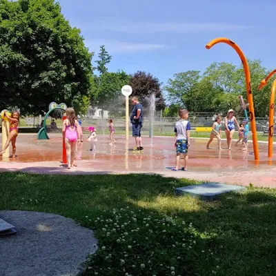 Simcoe splash pad